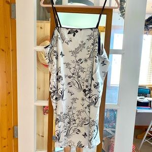 Size L Chelsea 28 satin print chemise with adjustable straps